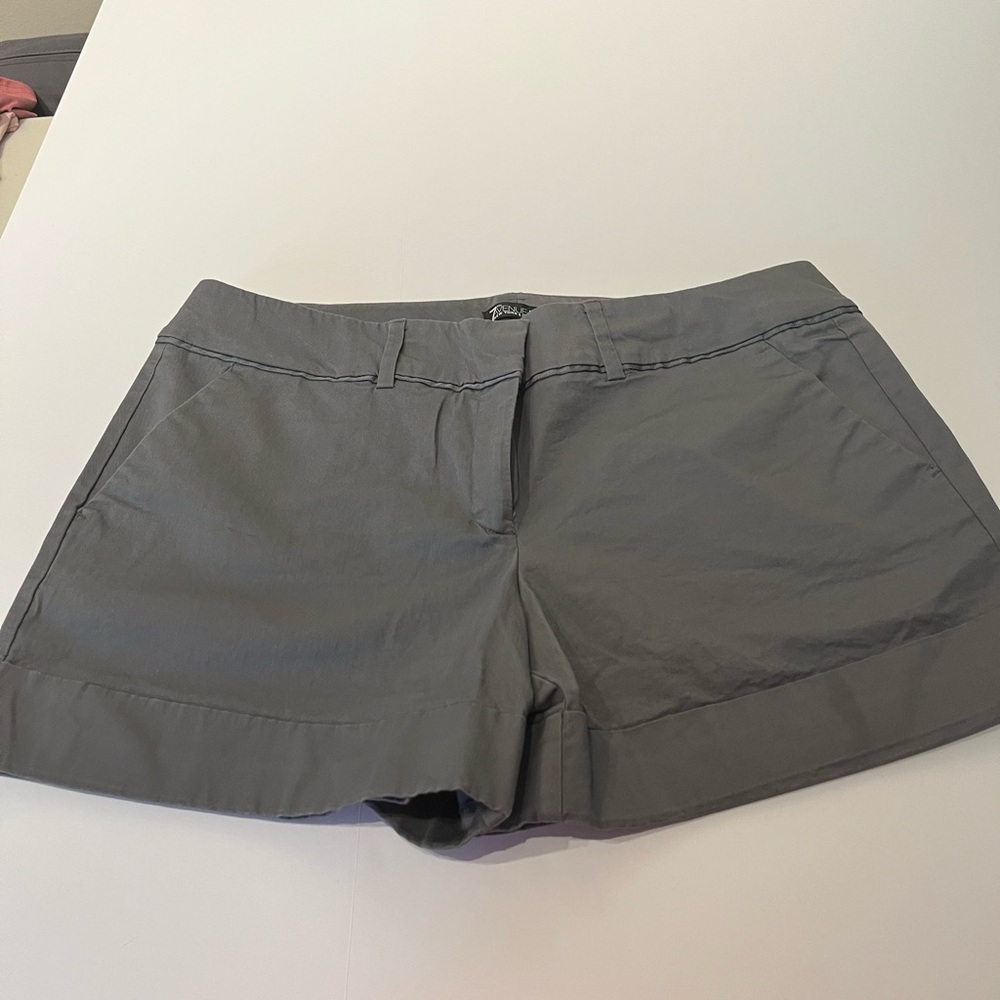 Women's Gray Casual Stretch Shorts